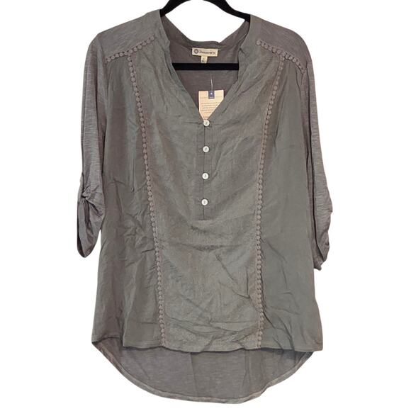 Democracy Blouse NWT V-neck button front, roll tab sleeves sz Large green - Picture 2 of 10